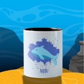 Blauwe wolk met walvis naam initialen monogram tweekleurige koffiemok