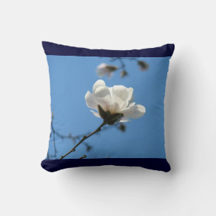 Blauwe Worp Kussen Lente Witte Magnolia Bloemen