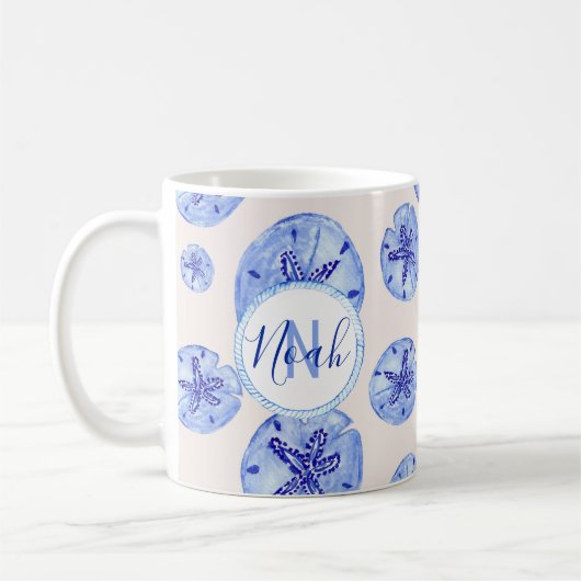 Blauwe zanddollar waterverf-aangepaste monogram-na koffiemok (Links)