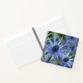 Blauwe Zee Hulst Distel Monogram Notitieboek (Binnen)