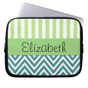 Blauwe zigzag, Chevron, groene strepen, Jouw naam Laptop Sleeve