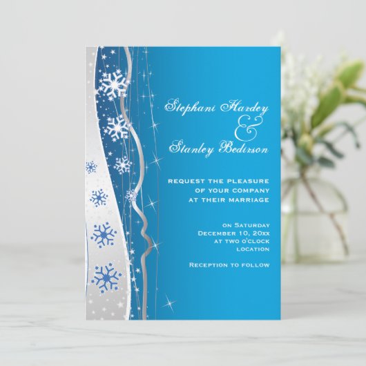 Blauwe, zilvergrijze sneeuwvlok winterbruiloft kaart (Staand voorkant)