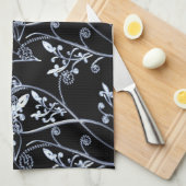 Blauwe zilverventilatorlijnen op zwart theedoek (Quarter Fold)