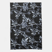 Blauwe zilverventilatorlijnen op zwart theedoek (Verticaal)