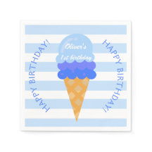 Blauwe zoete ijsje op de eerste verjaardag