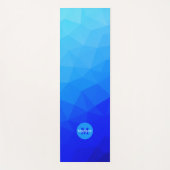 Blauwe zomer zee geometrisch mesh patroon Monogram Yogamat (Voorkant)
