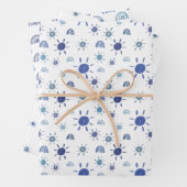 Blauwe zonneschijn en regenboogpapierbladen inpakpapier vel (In situ)