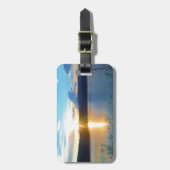 Blauwe zonsondergang op het meer bagagelabel (Voorkant verticaal)