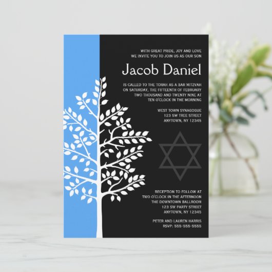 Blauwe Zwarte Boom van Life Bar Mitzvah-uitnodigin Kaart (Staand voorkant)