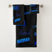 Blauwen op zwart - Hannah Bad Handdoek (Insitu)