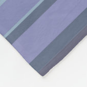 Blauwgrijze horizontale strepen fleece deken (Hoek)