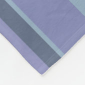 Blauwgrijze horizontale strepen fleece deken (Hoek)