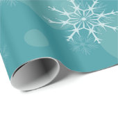 Blauwgroen Achtergrond met witte sneeuwvlokken Wra Cadeaupapier (Rol Hoek)