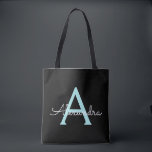 Blauwgroen Aqua Blue Girly Script Monogram Name Mo Tote Bag<br><div class="desc">Zwart en Blauwgroen Aqua Blue Elegant Voeg je eigen naam toe Monogram Boekentas. Deze boekentas kan worden aangepast om uw initiaal en voornaam op te nemen en als cadeau te geven voor kerst,  lieve 16-verjaardag,  Vrijgezellenfeest of een bruiloft.</div>