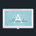 Blauwgroen Aqua Blue Glitter en Sparkle Monogram Visitekaarthouder<br><div class="desc">Blauwgroen Aqua Blue Faux Glitter en Sparkle Elegant Monogram visitekaarthouder voor schoonheidsprofessionals zoals een huidverzorger,  microblading,  wimperextensies,  haar of make-up schoonheidssalonmanager of medewerker. Deze visitekaarthouder kan worden aangepast om uw initiaal en voornaam op te nemen en maakt een geweldig verjaardagscadeau of kerstcadeau.</div>