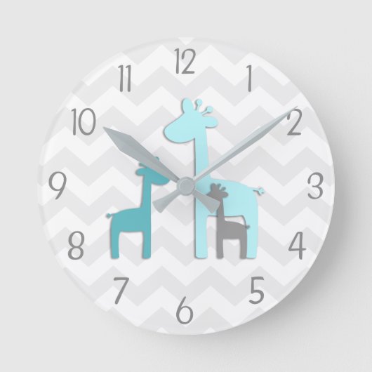 Blauwgroen Aqua Gray Giraffe Nursery Wall Clock Ronde Klok (Voorkant)