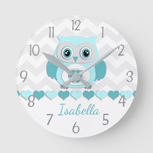 Blauwgroen Aqua Gray Owl Nursery Wall Clock Ronde Klok (Voorkant)