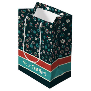 Blauwgroen Aqua Red White Scandinavian Snowflakes Medium Cadeauzakje
