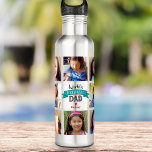 Blauwgroen bannerfoto DYI Collage World's Greatest Waterfles<br><div class="desc">'De grootste vader ter wereld.' Laat papa weten wat je echt van hem vindt. Tijd voor hem om zijn dorst na een bewerking met deze coole waterfles te stoppen met een gepersonaliseerde fotocollage en gewaagde, moderne typografie met een grafische blauwgroen blauwe banner op een roestvrijstalen achtergrond. Pas met 8 foto's...</div>