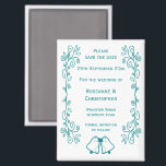 Blauwgroen Bells Scrollwork Design Wedding Sla de  Magneet<br><div class="desc">Trouwen slaan de datum magneet klokken ontwerp. Pas deze blauwgroen gekleurde bruiloft aan en sla de datummagneet op met uw trouwgegevens. Mocht u hulp nodig hebben bij het aanpassen, neem dan contact met ons op via de link op deze pagina. Blauwgroen gekleurde klokken ontwerp gepersonaliseerde bruiloft opslaan van de datummagneet...</div>