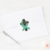 Blauwgroen bewustmakingslint voor grensoverschrijd ronde sticker (Envelop)