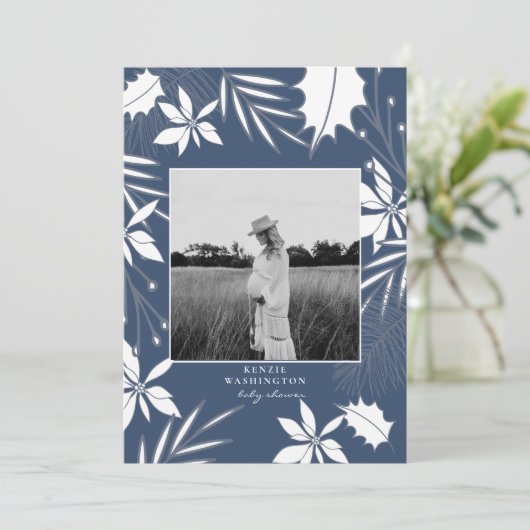 Blauwgroen blauw B/W-fotoBaby shower Kaart (Staand voorkant)