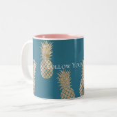 Blauwgroen Blauw Goud Glam Ananas Tweekleurige Koffiemok (Voorkant links)