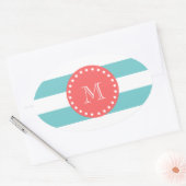 Blauwgroen blauw wit bandpatroon, koraal monogram ovale sticker (Envelop)