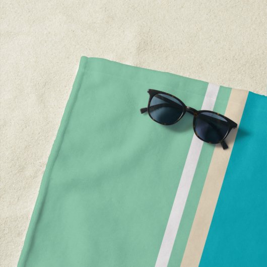 Blauwgroen Blauwe, groene en Turquoise Stripes T Strandlaken (In situ)