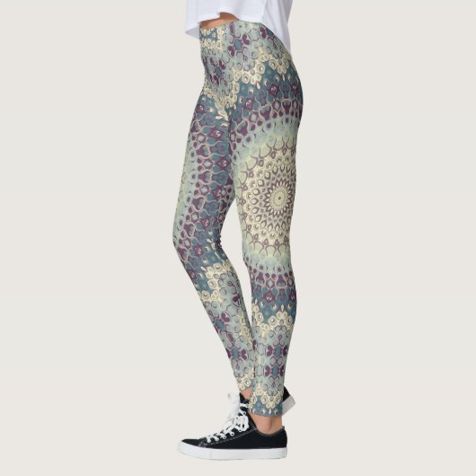 Blauwgroen en Crème Mandala Patroon Ontwerp Leggings (Links)