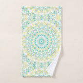 Blauwgroen en geel geometrisch mandala patroon bad handdoek (Handdoek)