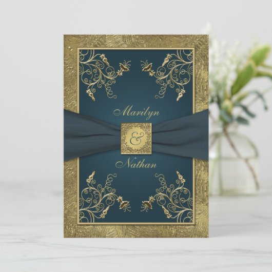 Blauwgroen en Goud Bloemen Monogram Bruiloft Uitno Kaart (Staand voorkant)