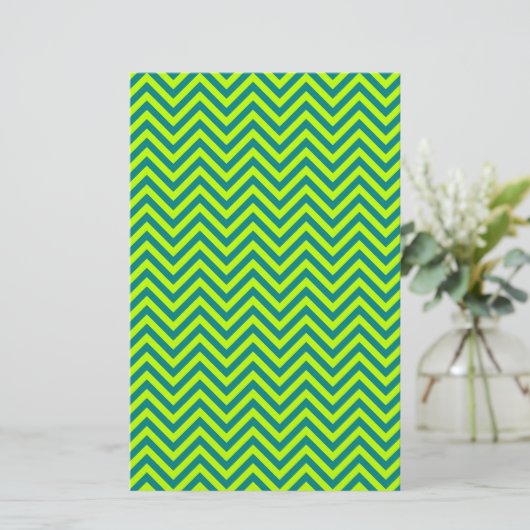 Blauwgroen en kalkgroen Chevron Pattern Briefpapier (Staand voorkant)