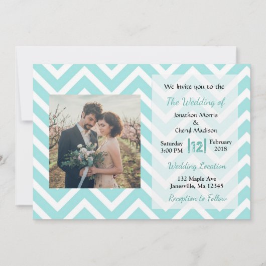 Blauwgroen en Witte Chevron Foto Wedding Invitatio Kaart (Voorkant)