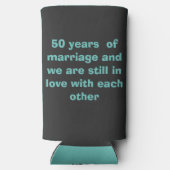 Blauwgroen en zilveren harten , 50ste trouwdag seltzer blikjeskoeler (Achterkant)