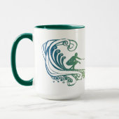 Blauwgroen golven voor de blauwe oceaan met de gol mok (Links)