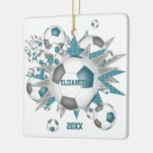 blauwgroen grijs voetbal blaasmeisjes sporten keramisch ornament (Links)