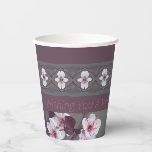 Blauwgroen groen roze en roze papieren bekers (Voorkant)