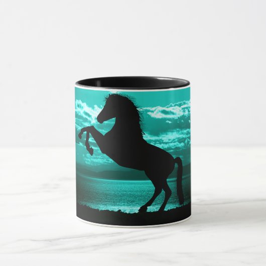 Blauwgroen hemel en water voor zwarte paarden mok (Midden)