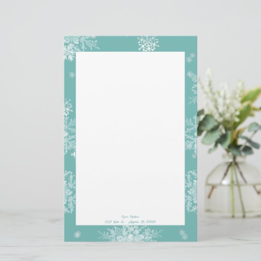 Blauwgroen kerst sneeuwvlokken gepersonaliseerd briefpapier (Staand voorkant)