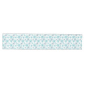 Blauwgroen marine Snowflake Pattern Holiday Medium Tafelloper (Horizontaal)