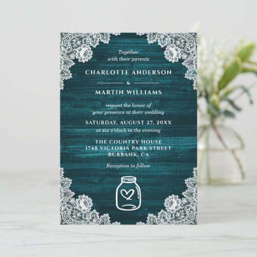 Blauwgroen Mason Jar Bloemen Kant Rustiek Hout Wed Kaart (Staand voorkant)