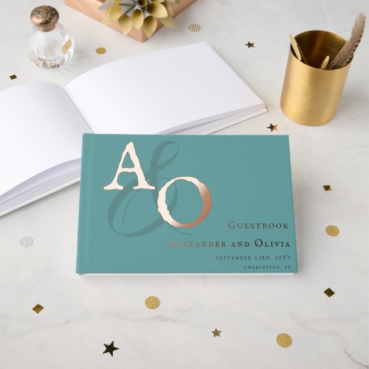 Blauwgroen minimalistische monogram bruiloft gastenboek (Voorkant open)