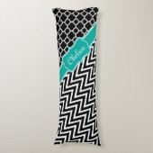 Blauwgroen naam zwarte balk / Chevron Pattern Lichaamskussen (Voorkant Verticaal)