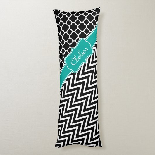 Blauwgroen naam zwarte balk / Chevron Pattern Lichaamskussen (Achterkant (Verticaal))