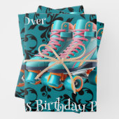 Blauwgroen Neon Roll On Over Schaats Verjaardagsfe Inpakpapier Vel (In situ)