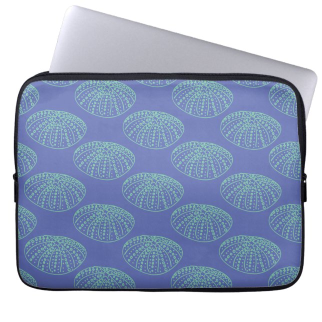 Blauwgroen op Blauw Handgetekende Zee Urchin Laptop Sleeve (Voorkant)
