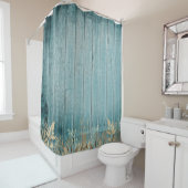 Blauwgroen ovenplanken met een vervormde groene kl douchegordijn (In situ)