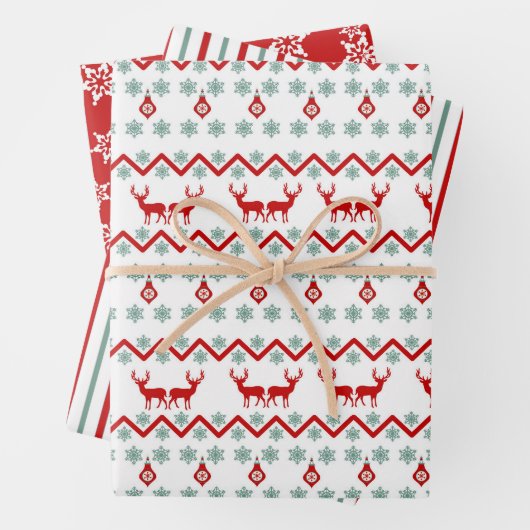 Blauwgroen rode sneeuwvlok rendierpatroon inpakpapier vel (In situ)