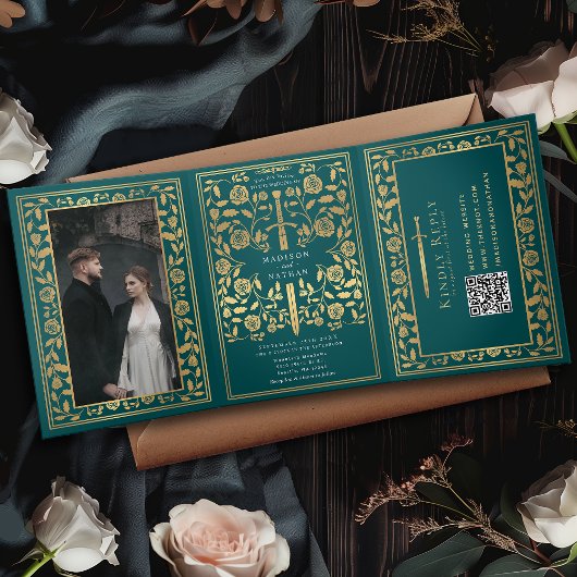 Blauwgroen Royal Medieval Sword Wedding QR Code Drieluik Uitnodiging